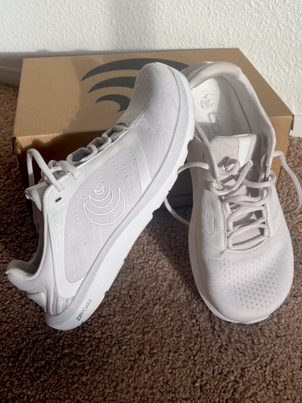 Topo Althetic ST-5 Road Running Shoes, Women's Size 8, Gray